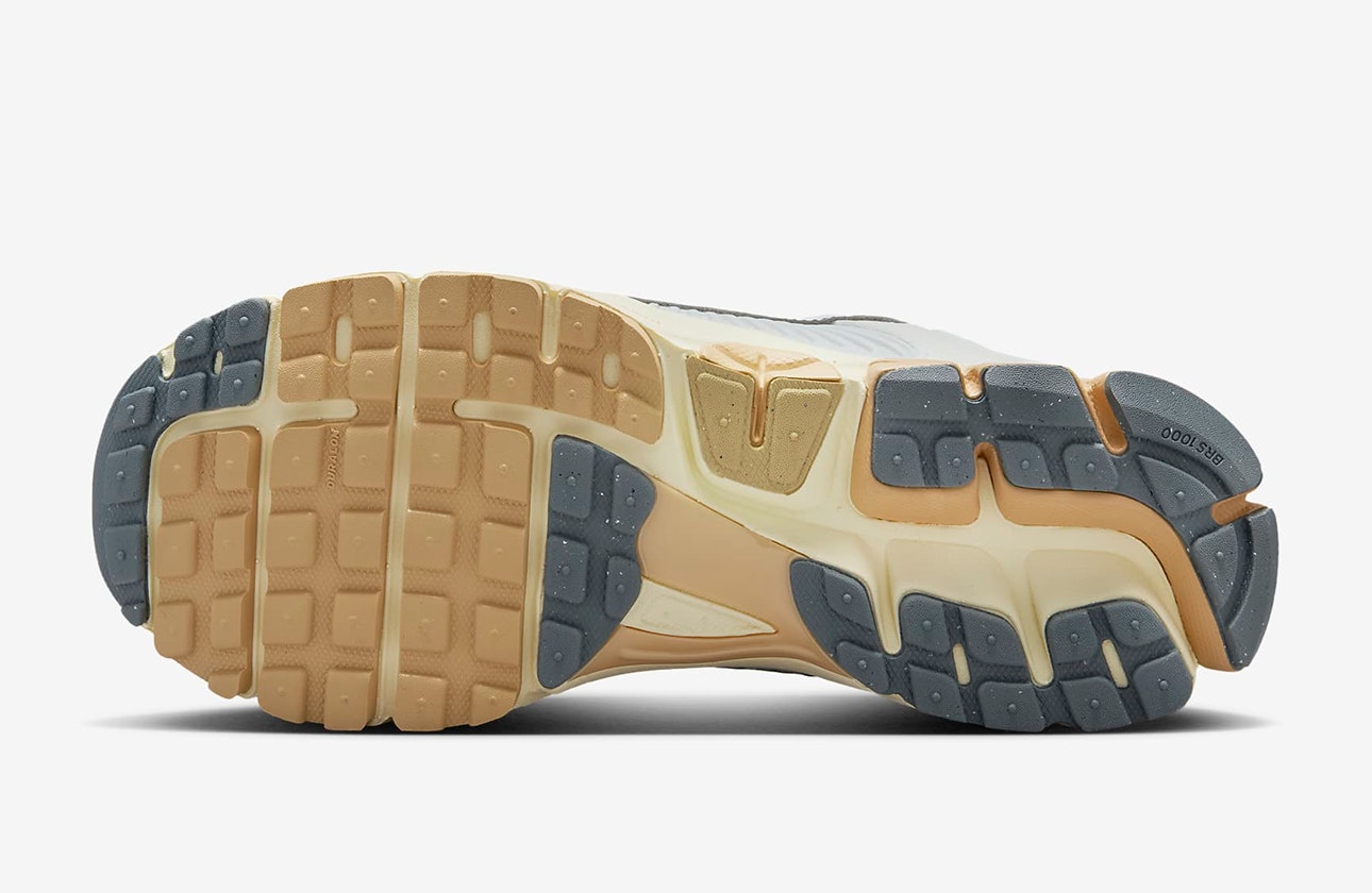 Nike Zoom Vomero 5 "Pure Platinum"