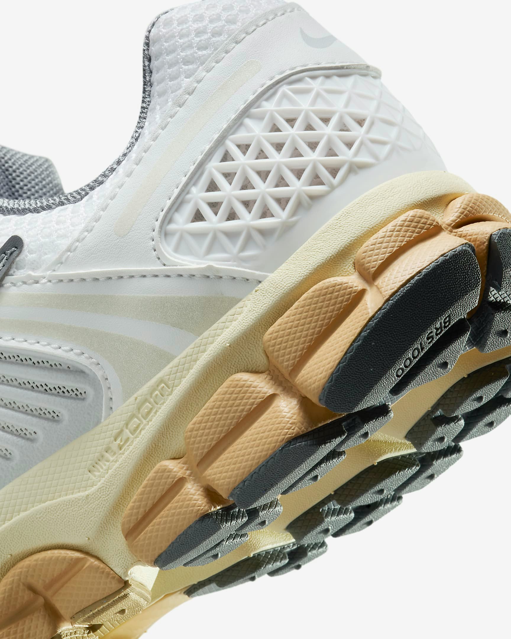 Nike Zoom Vomero 5 "Pure Platinum"
