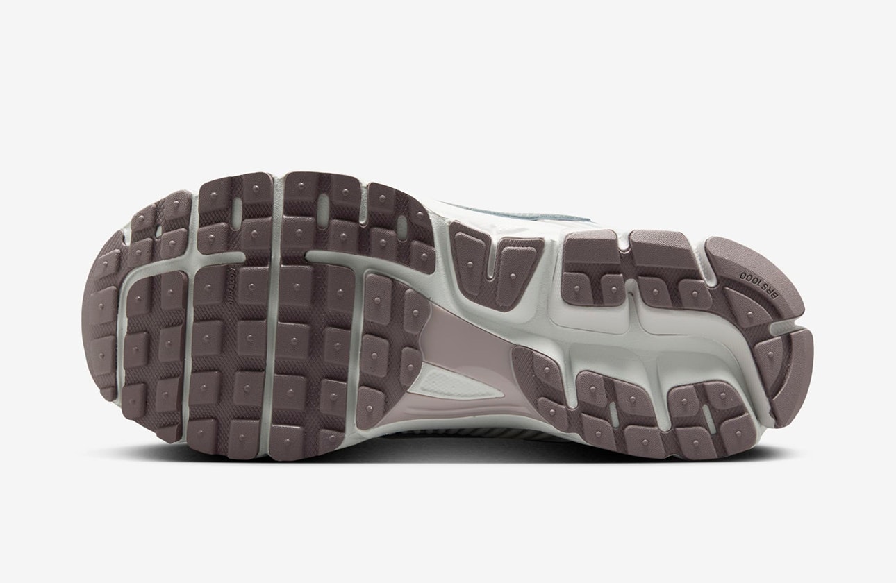 Nike Zoom Vomero 5 "Vast Grey"