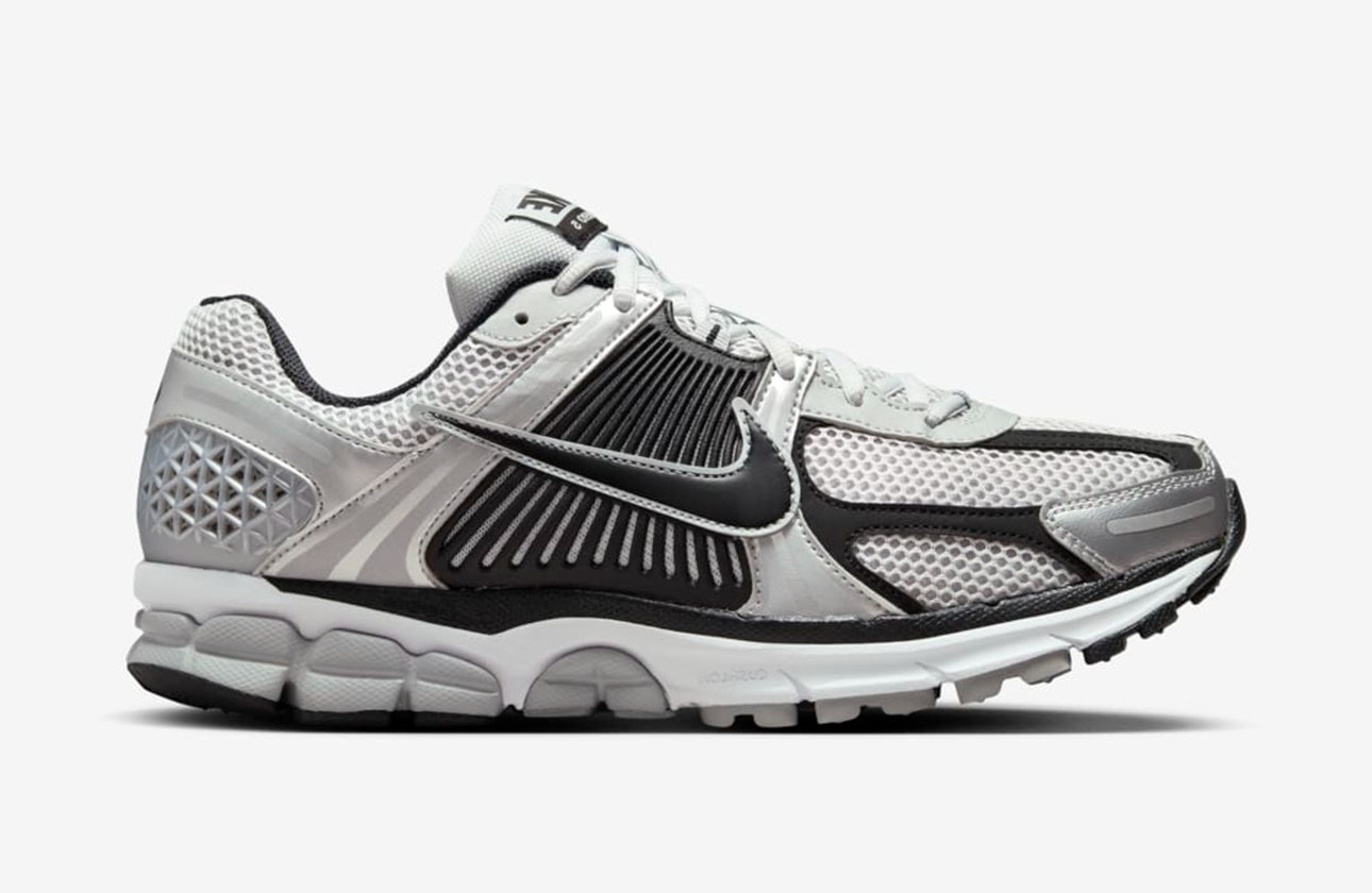 Nike Zoom Vomero 5 "Black Silver"