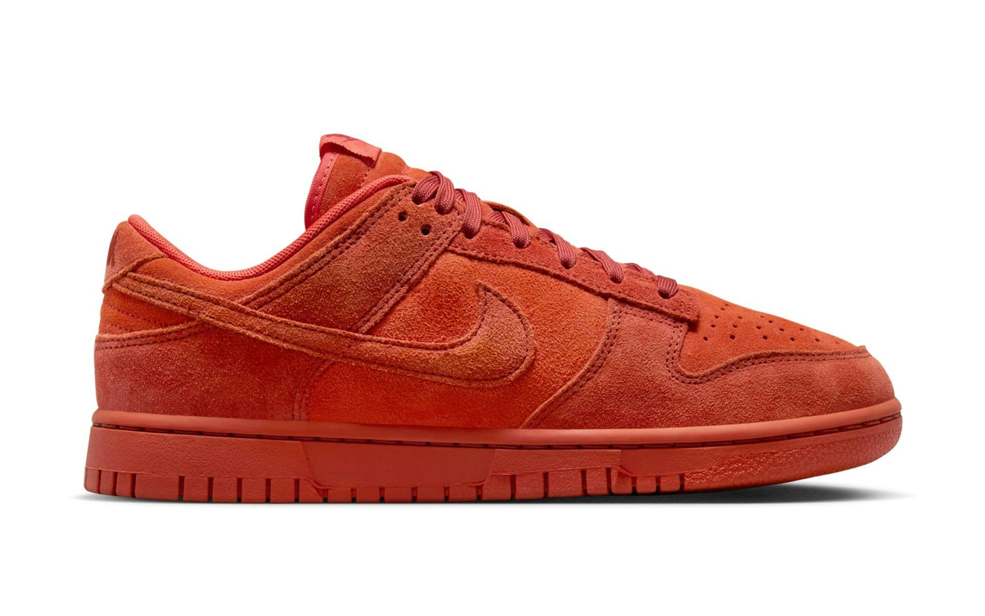 Nike Dunk Low SE "Picante Red"