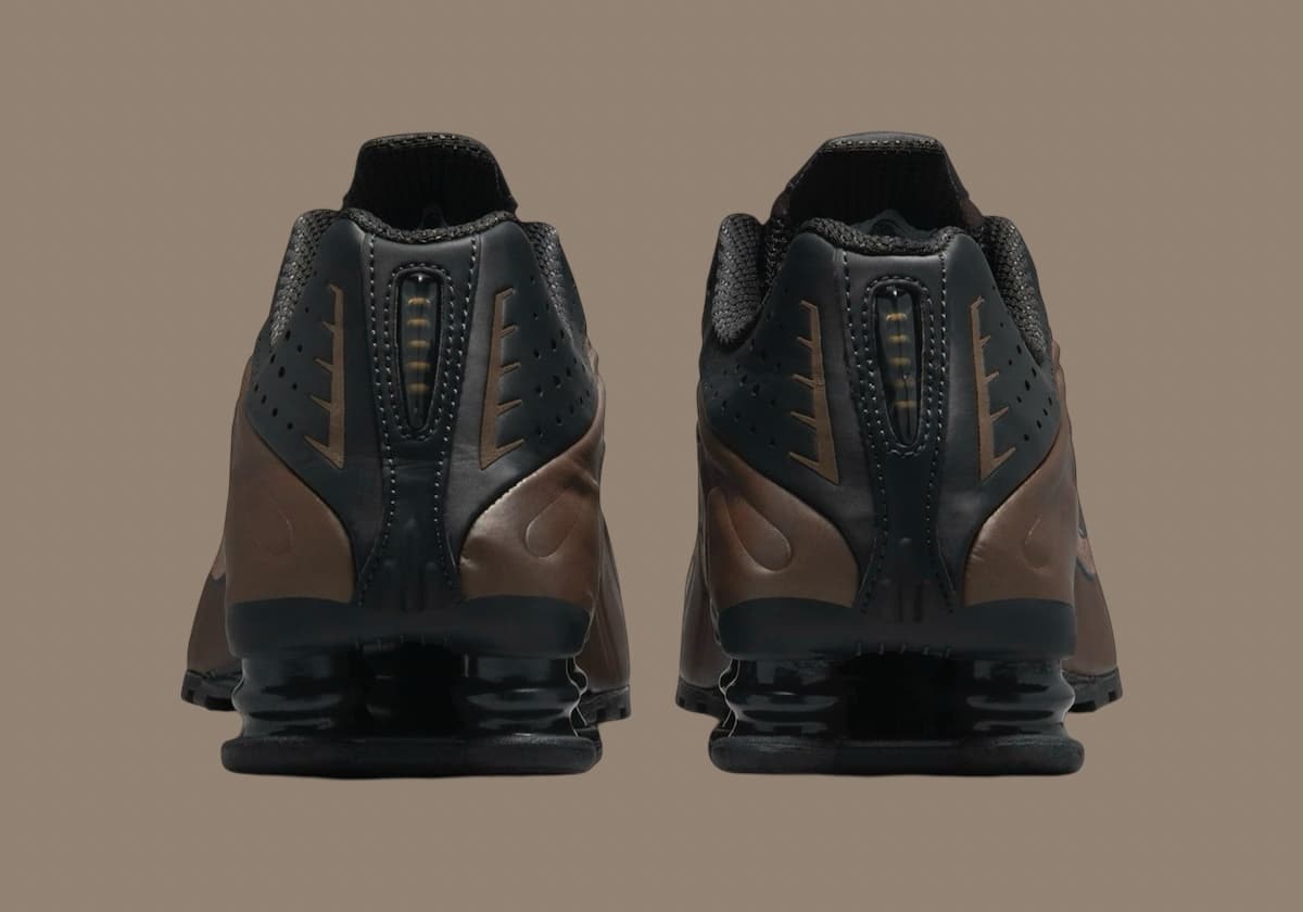 Nike Shox R4 "Ironstone"