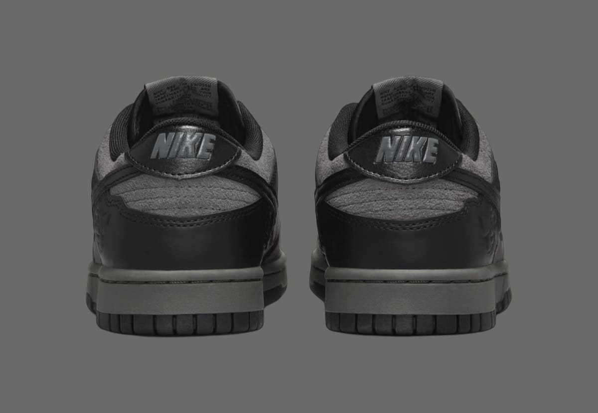 Nike Dunk Low "Black Roses"