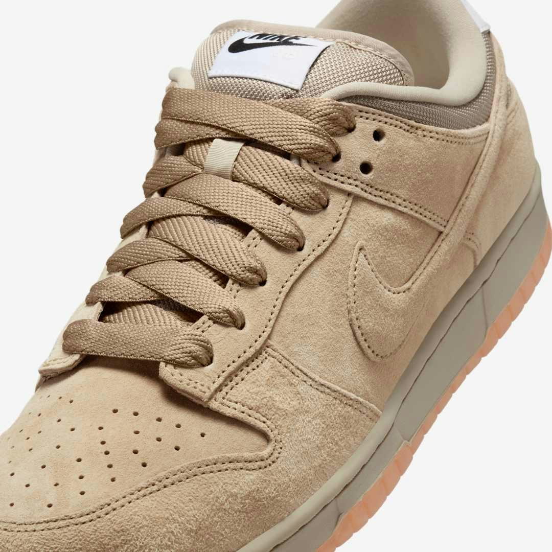 Nike SB Dunk Low Pro B "Parachute Beige"