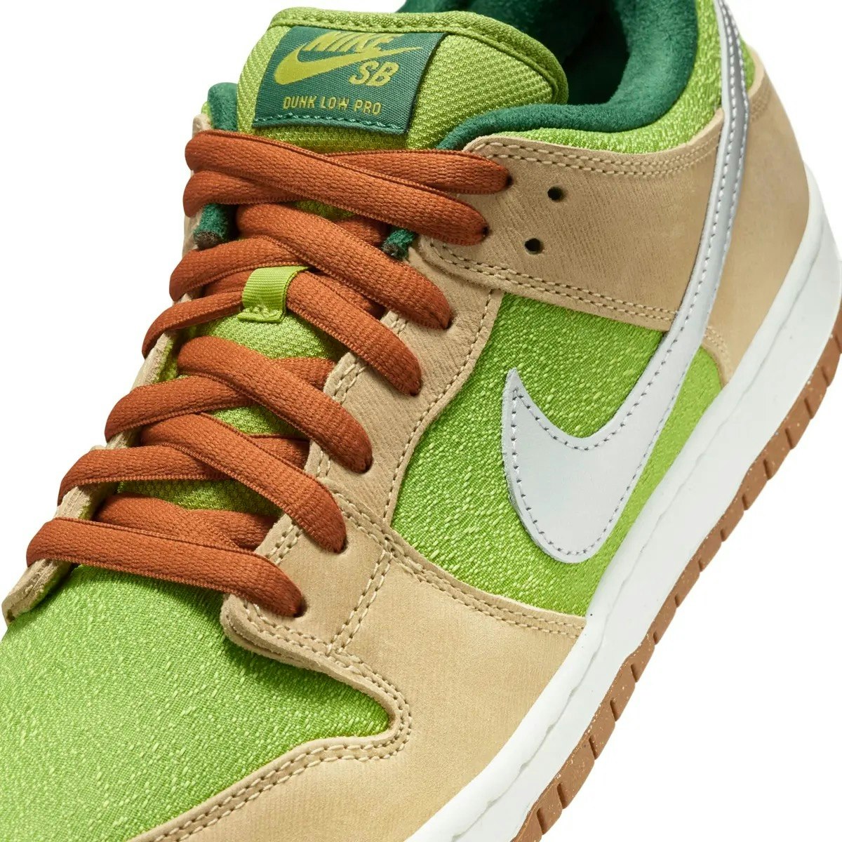 Nike SB Dunk Low "Escargot"