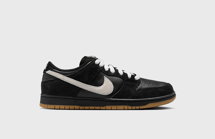 Nike SB Dunk Low "Black Gum"