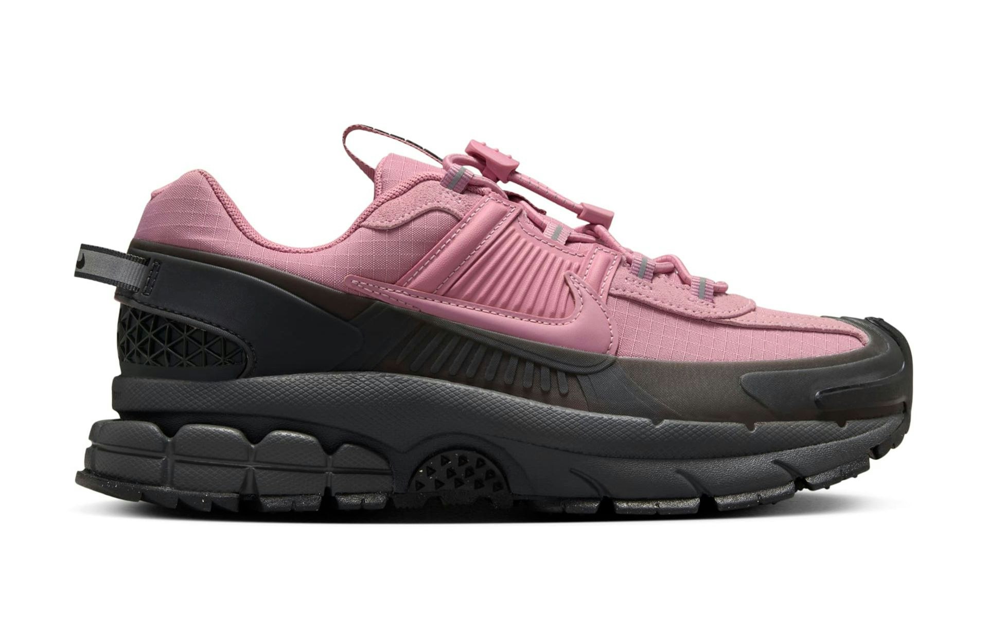 Nike Zoom Vomero Roam "Black Rose"