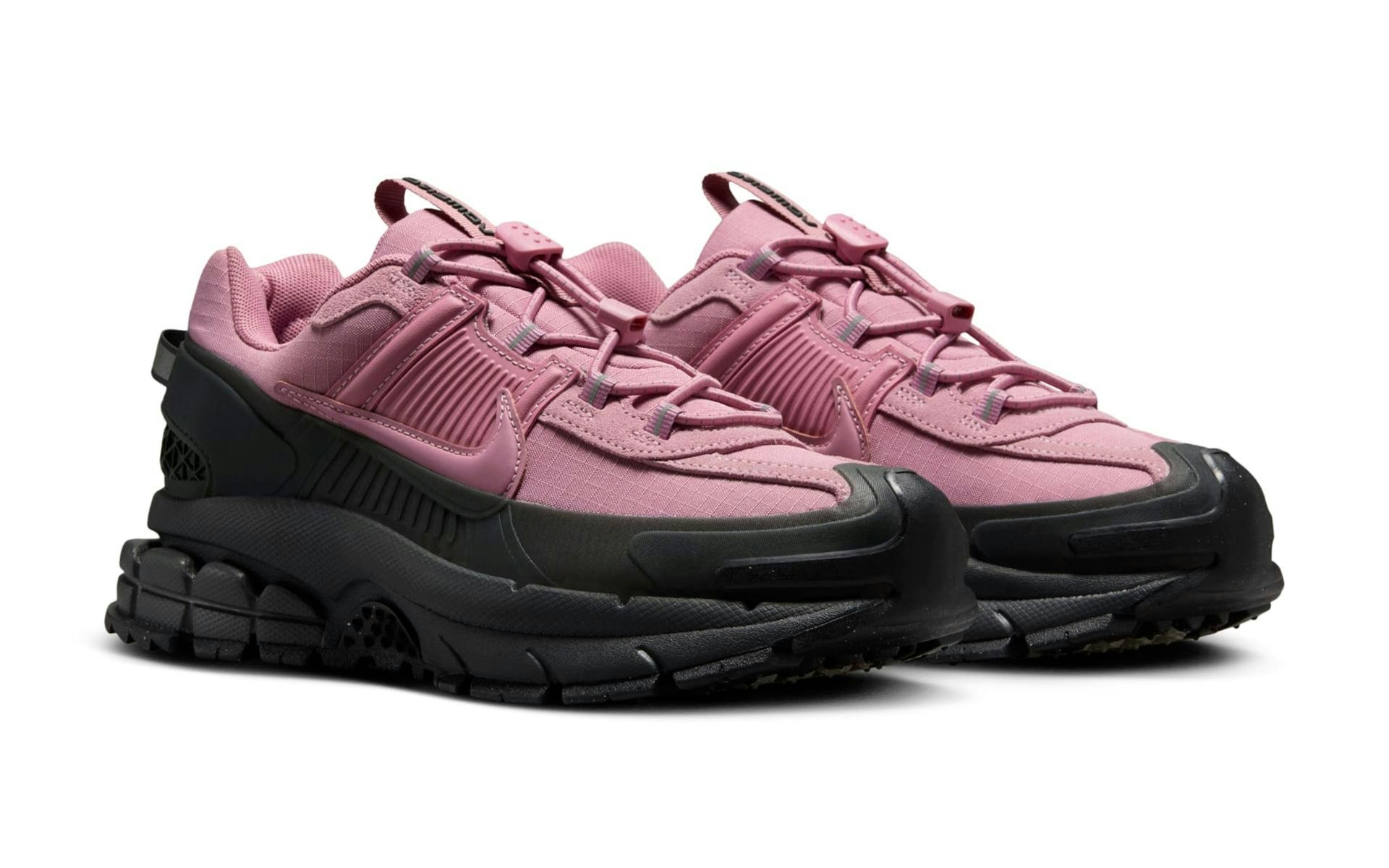 Nike Zoom Vomero Roam "Black Rose"
