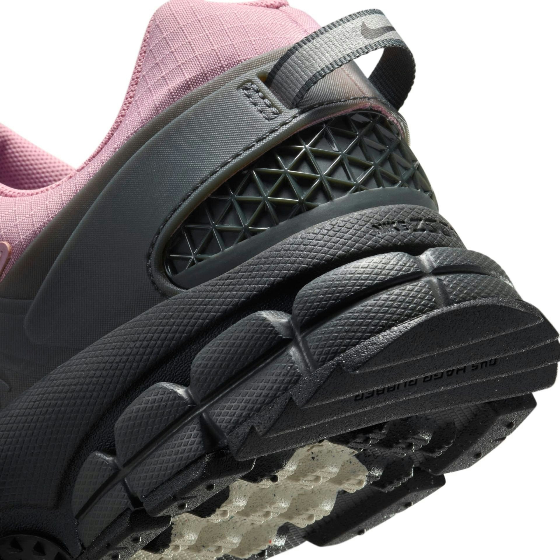 Nike Zoom Vomero Roam "Black Rose"