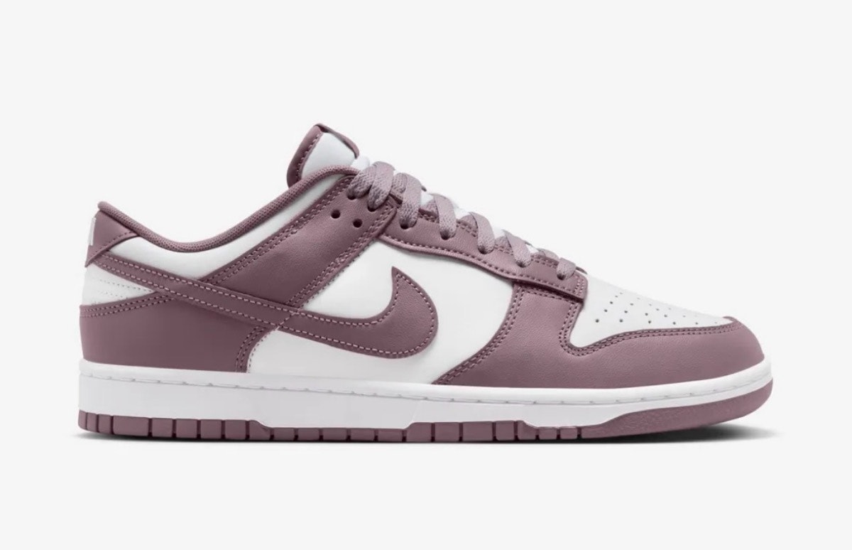 Nike Dunk Low "Taupe Grey"