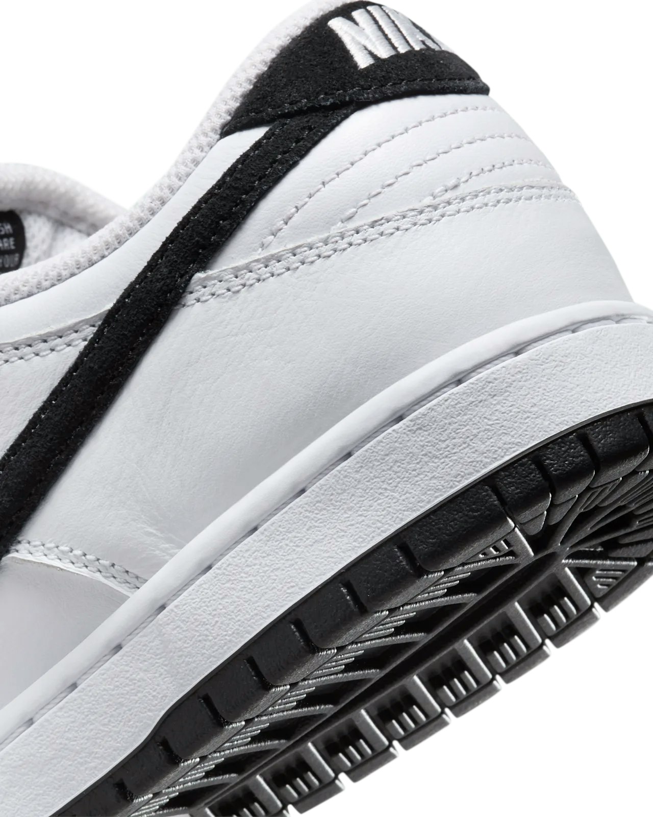 Nike SB Dunk Low "White Black"