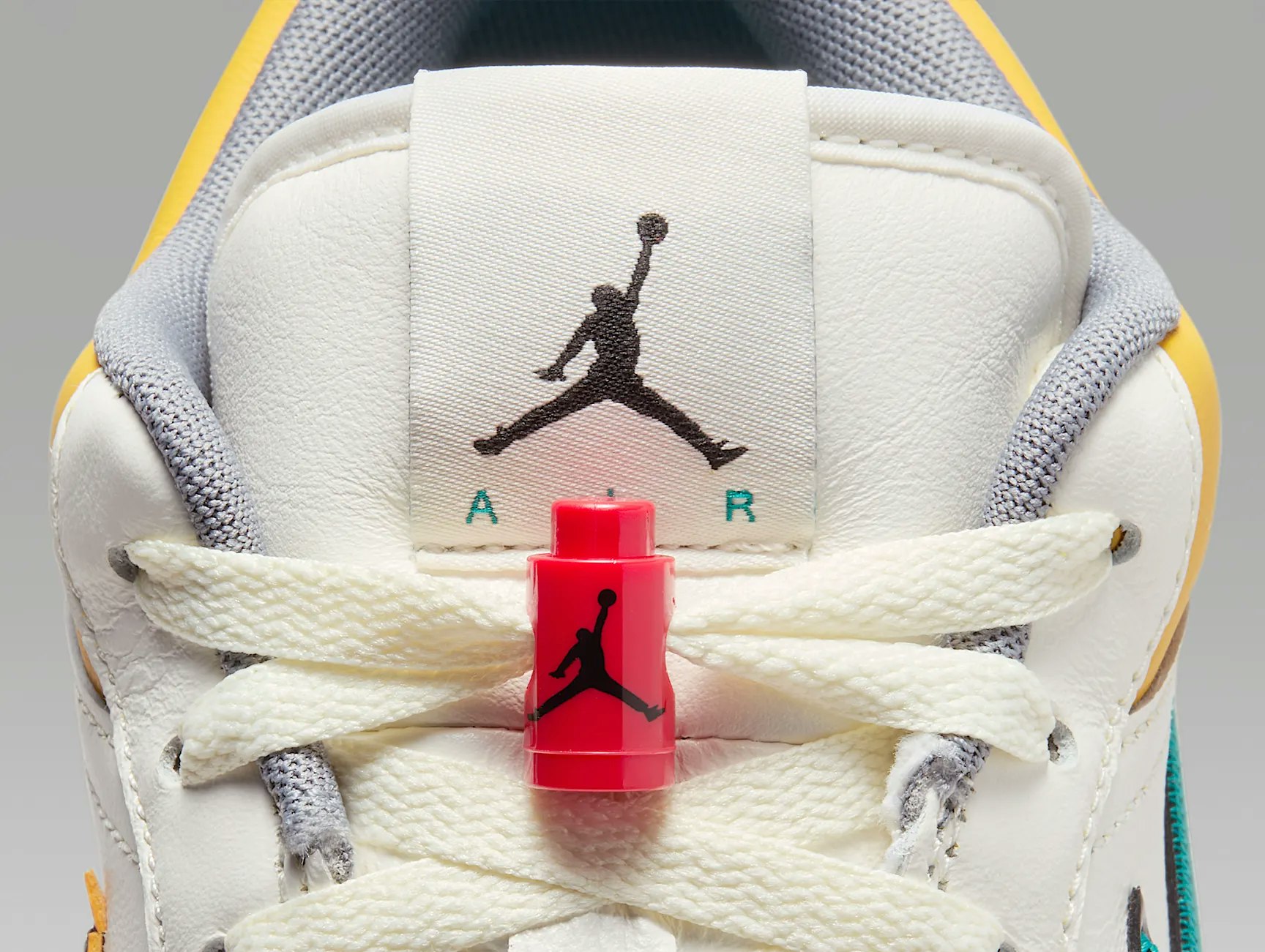 Air Jordan 1 Low Premium "Cashmere"