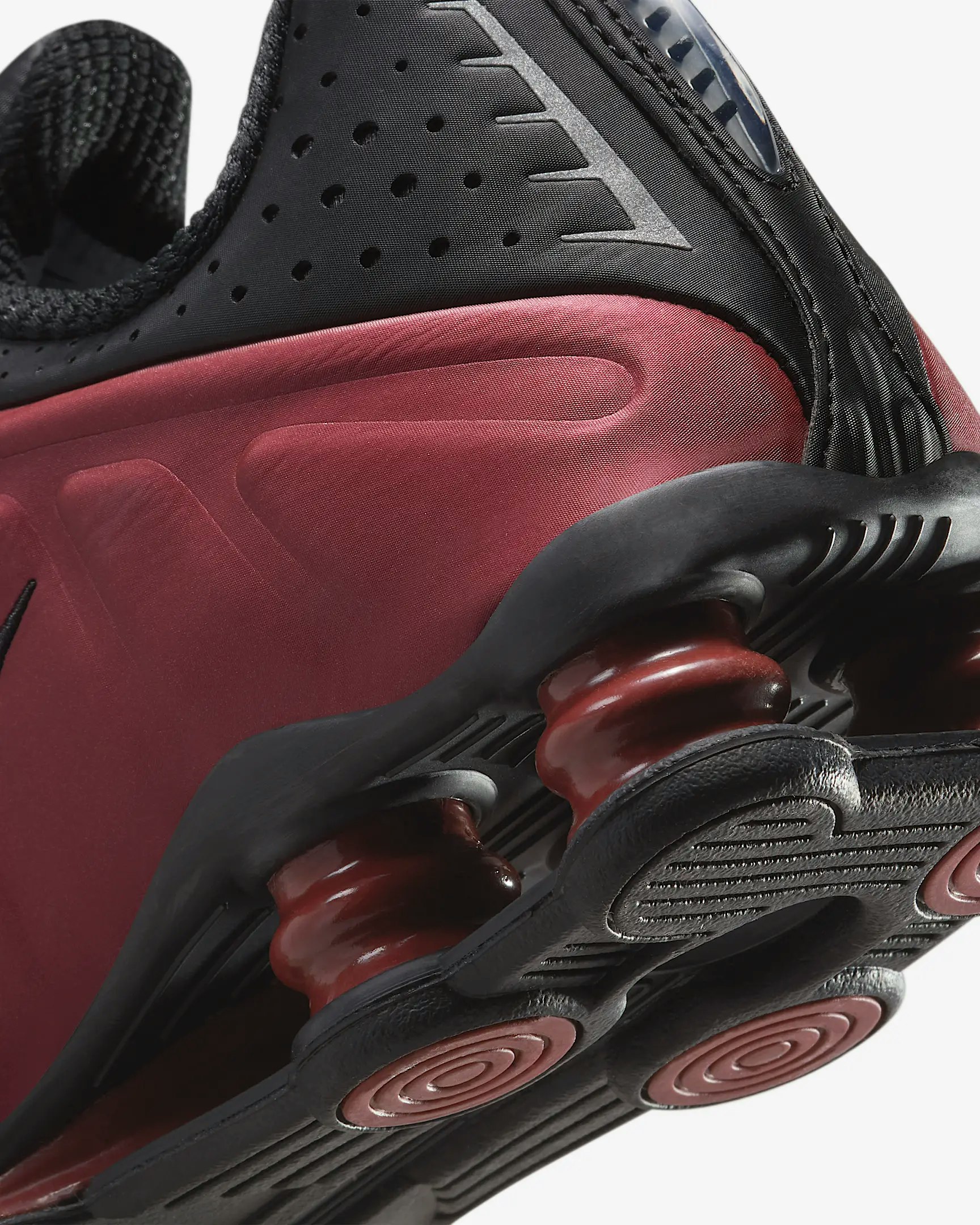 Nike Shox R4 "Team Red"