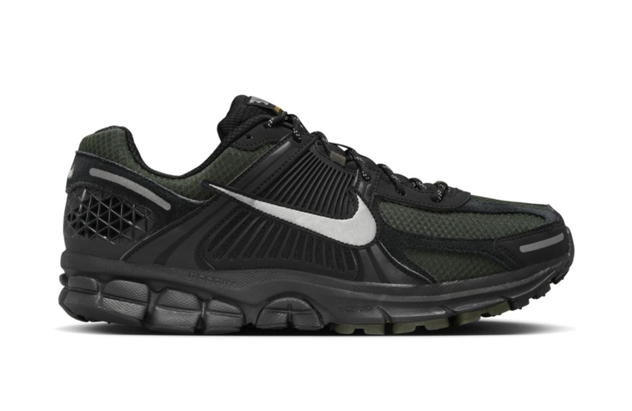 Nike Zoom Vomero 5 "Black Sequoia"