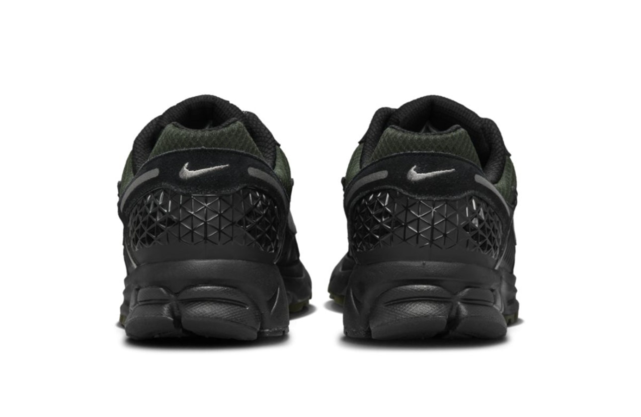 Nike Zoom Vomero 5 "Black Sequoia"