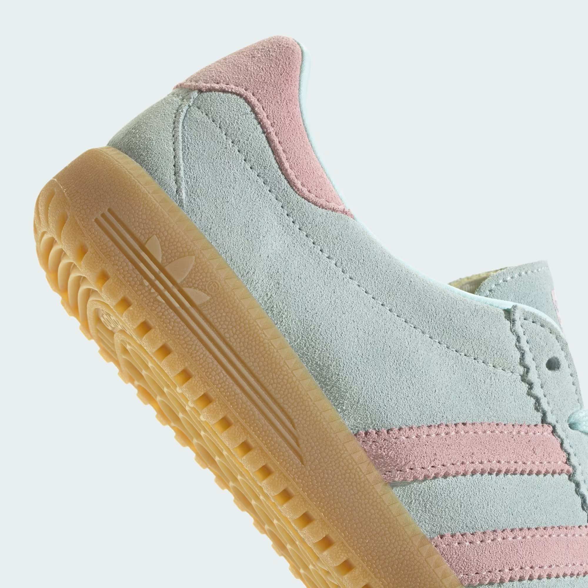 adidas Bermuda "Halo Mint"