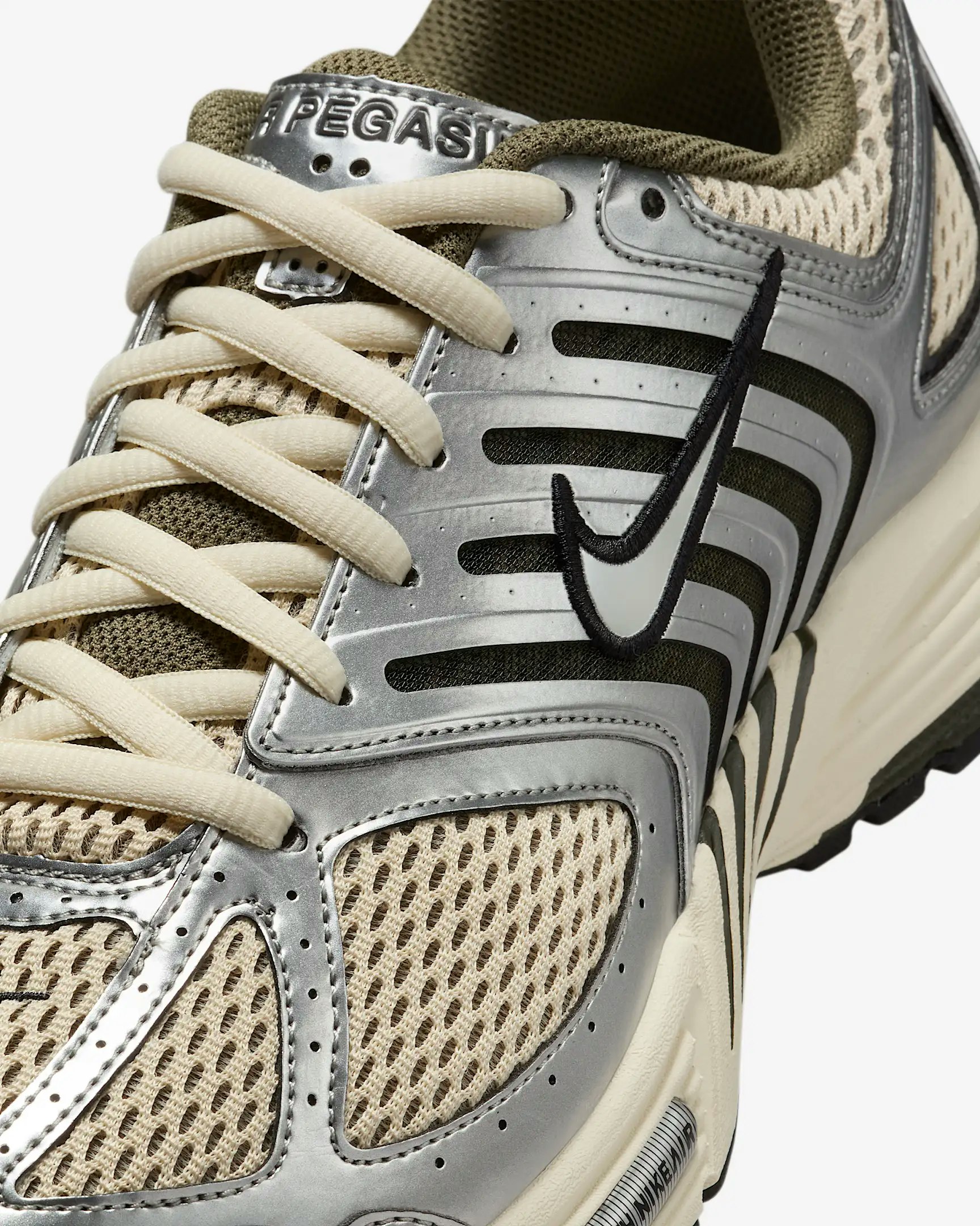 Nike Air Pegasus 2K5 "Light Khaki"