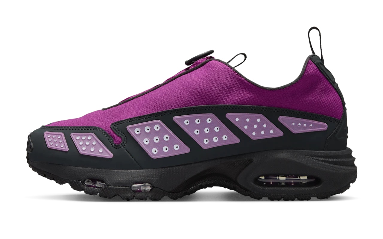 Nike Air Max SNDR Gore-Tex "Bold Berry"