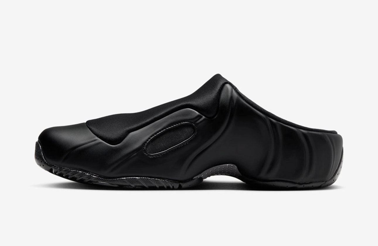 Nike Clogposite "Triple Black" 