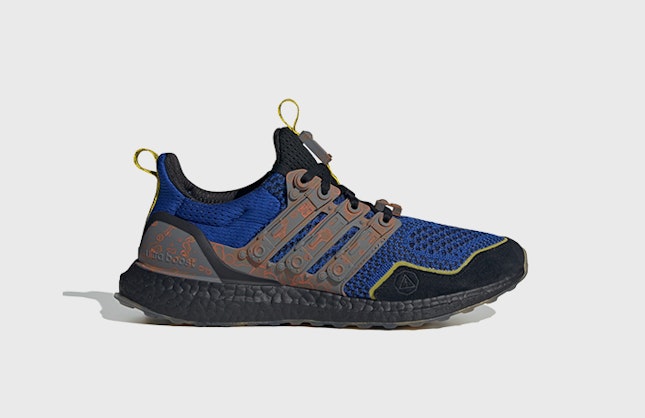 Fortnite x adidas Ultra Boost "Battle Bus" (Royal Blue)