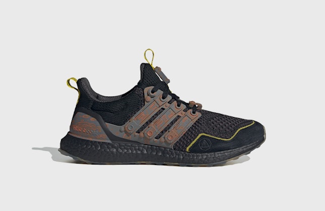 Fortnite x adidas Ultra Boost "Battle Bus" (Black)
