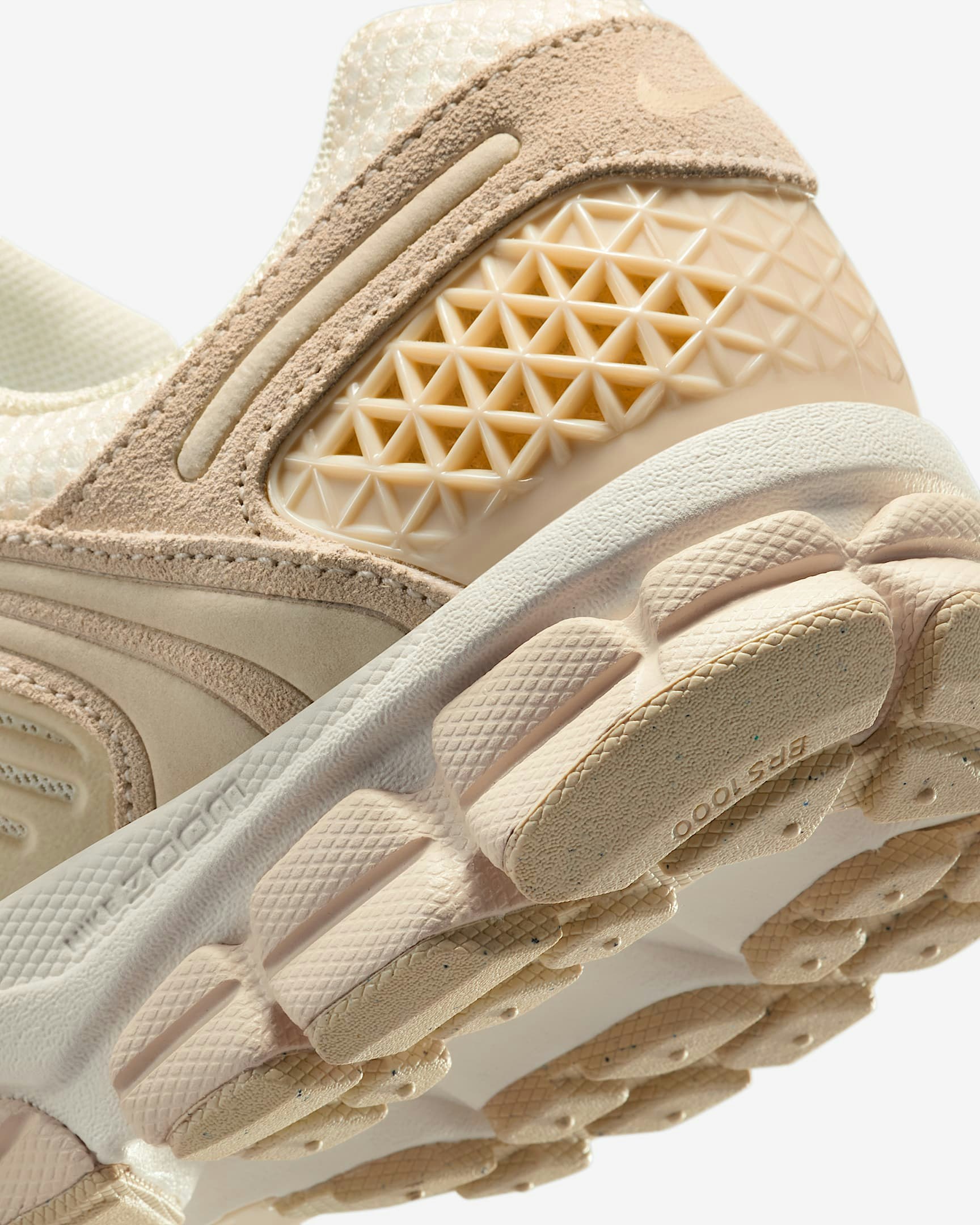 Nike Zoom Vomero 5 "Light Khaki"
