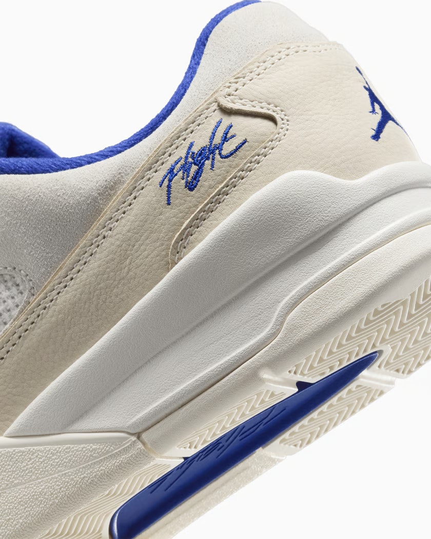Jordan Flight Court "Beige Royal"