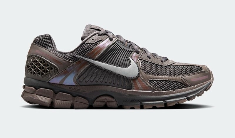 Nike Zoom Vomero 5 "Cave Stone"
