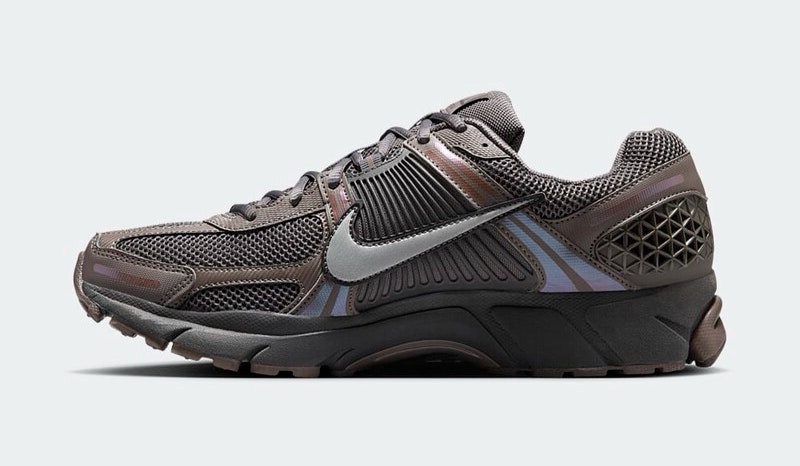 Nike Zoom Vomero 5 "Cave Stone"