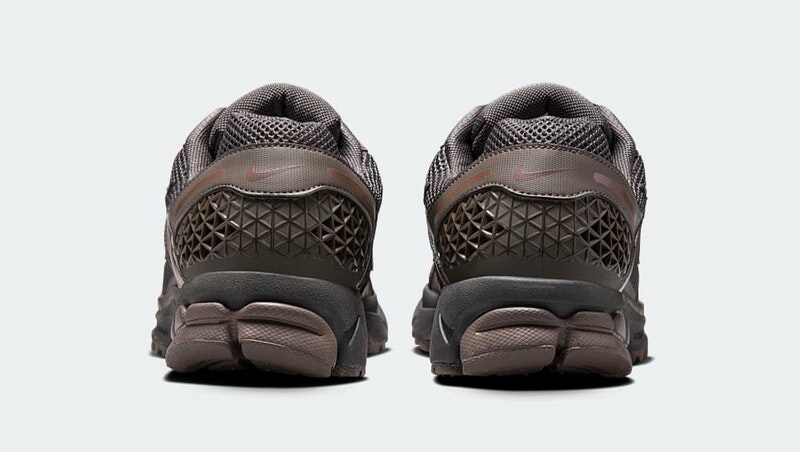 Nike Zoom Vomero 5 "Cave Stone"