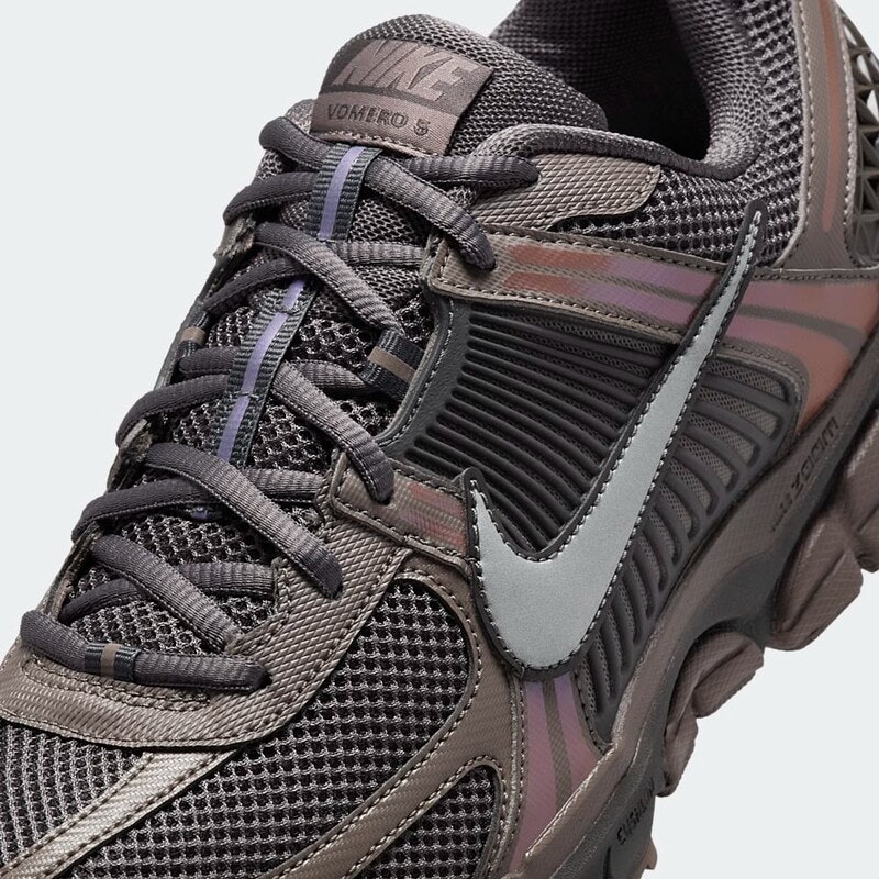 Nike Zoom Vomero 5 "Cave Stone"