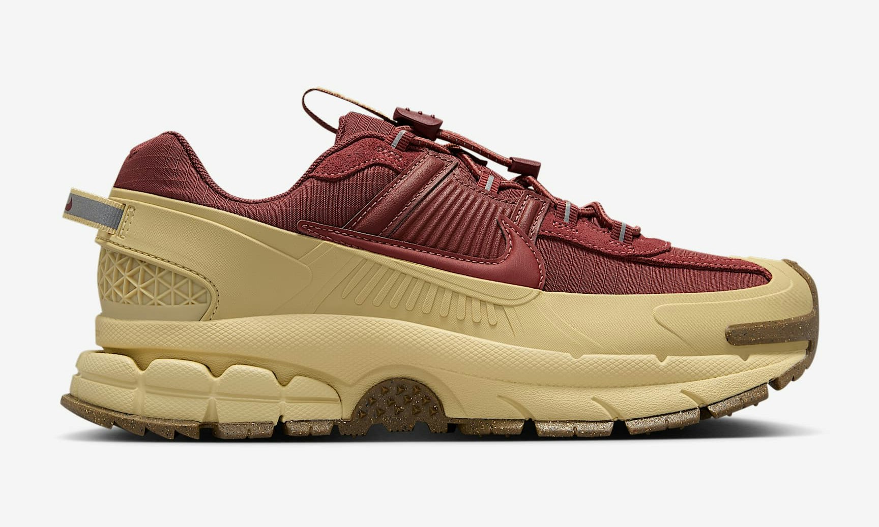 Nike Zoom Vomero Roam "Red Sepia"