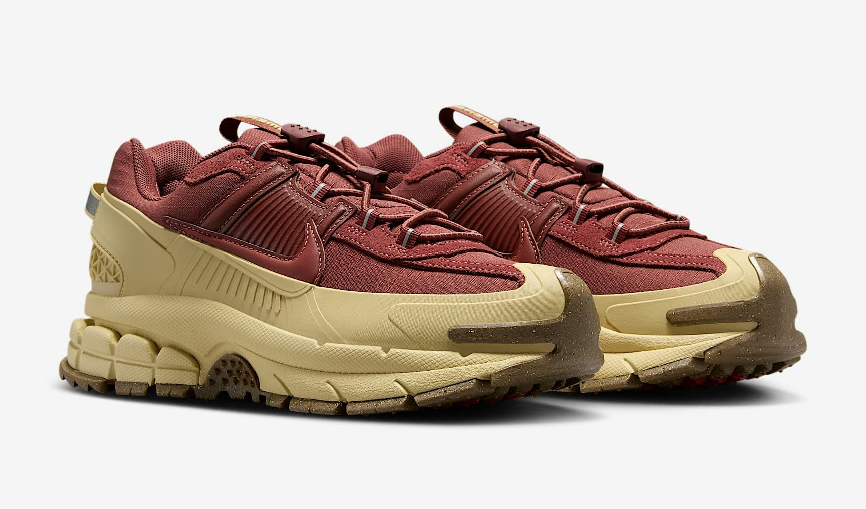 Nike Zoom Vomero Roam "Red Sepia"