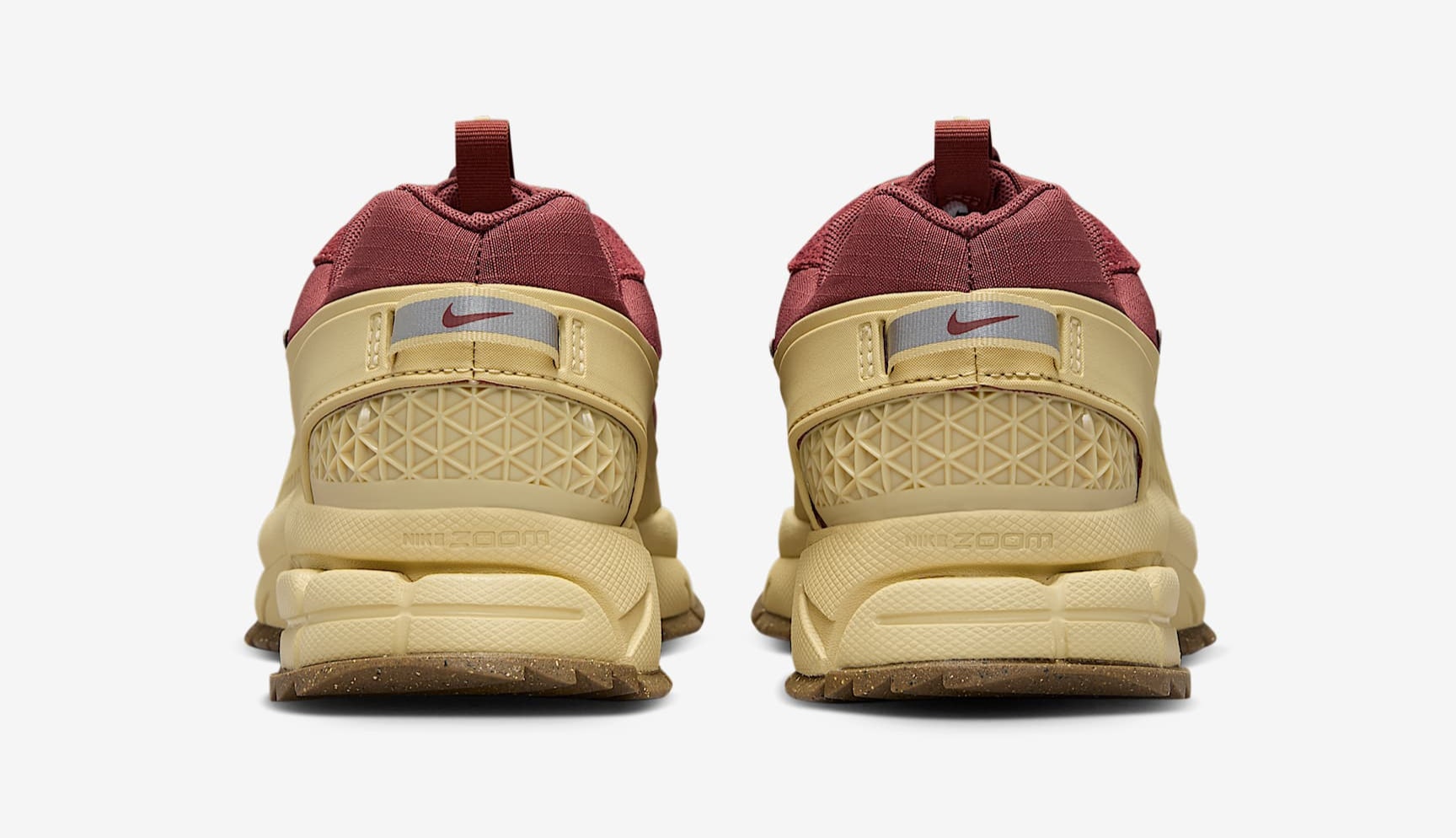 Nike Zoom Vomero Roam "Red Sepia"