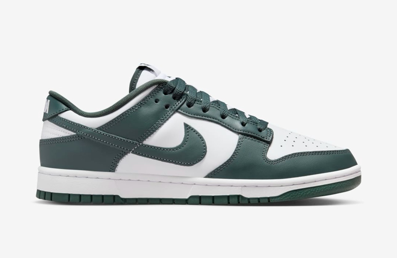 Nike Dunk Low "Vintage Green"