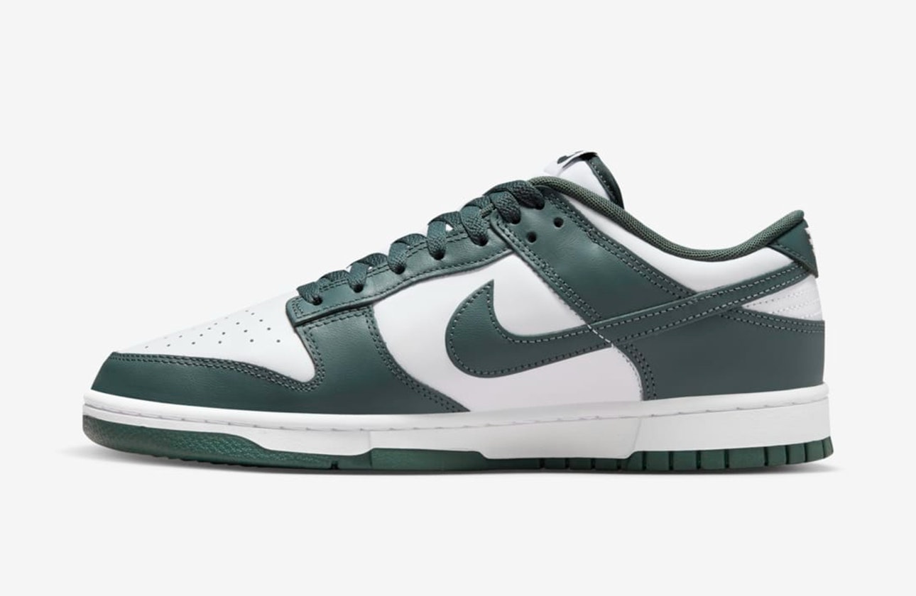 Nike Dunk Low "Vintage Green"