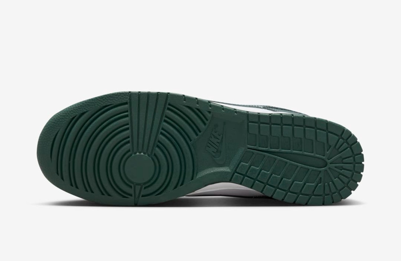 Nike Dunk Low "Vintage Green"