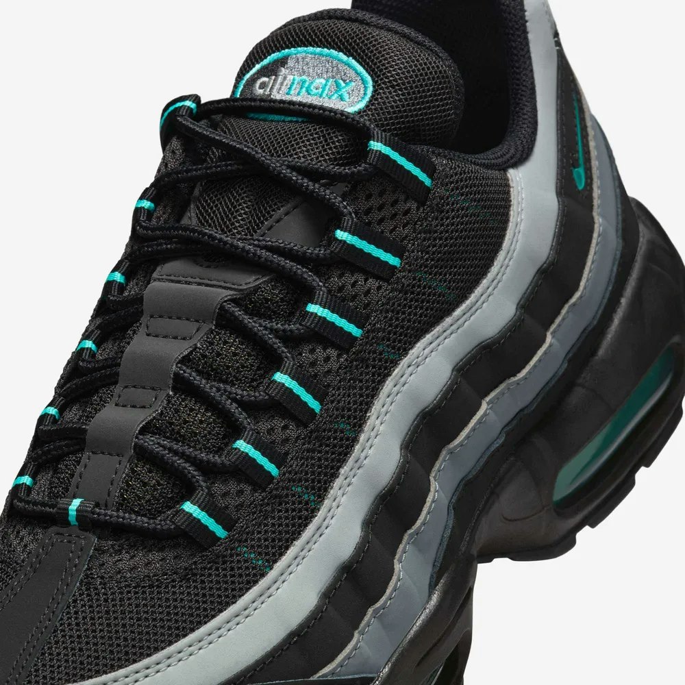Nike Air Max 95 "Black Tiffany"