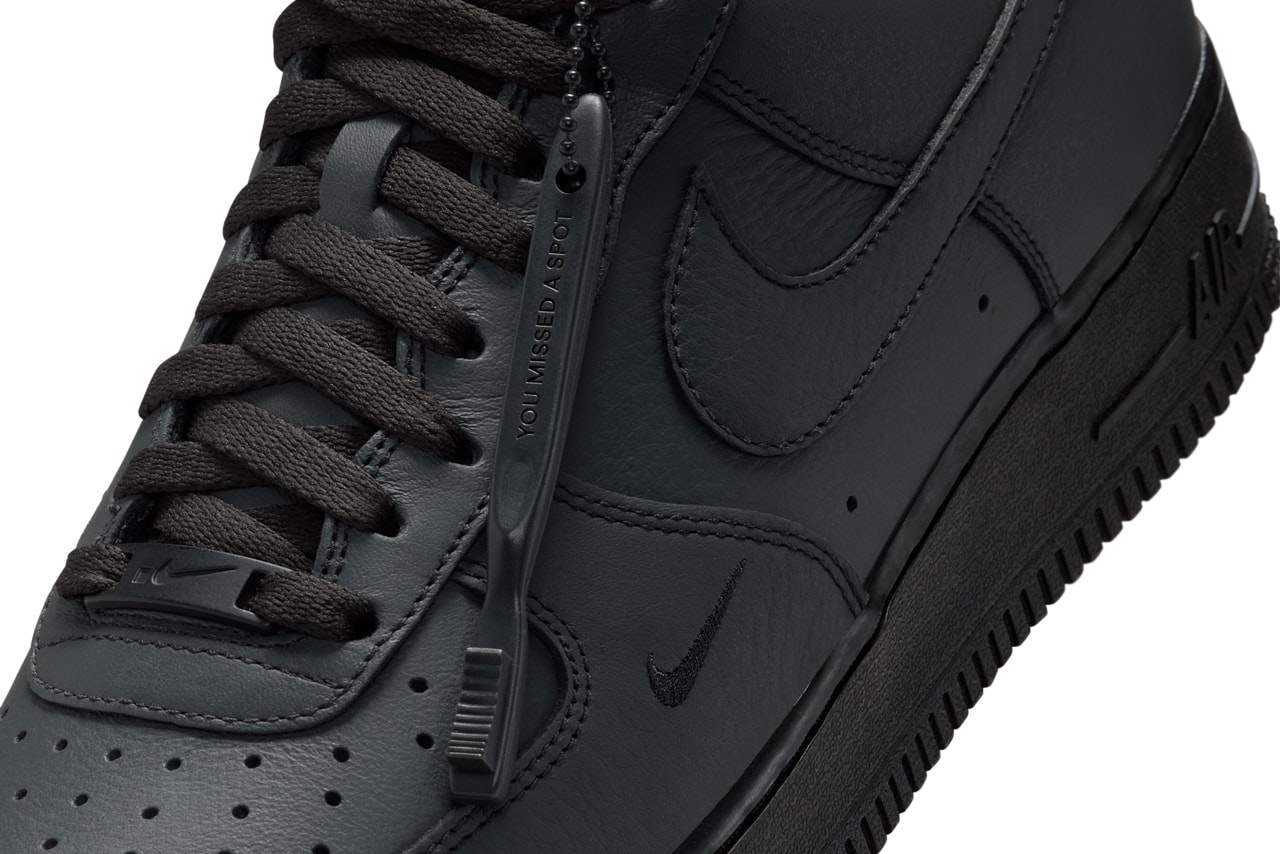 .SWOOSH x Nike Air Force 1 Low "Triple Black"