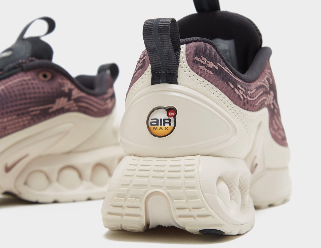 size? x Nike Air Max DN "Smokey Mauve"