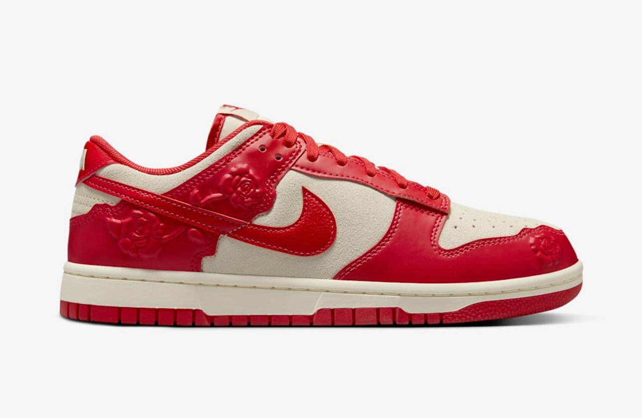 Nike Dunk Low "Red Roses"