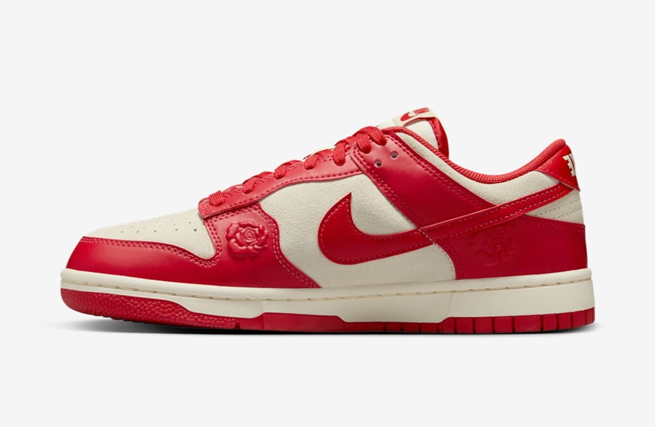 Nike Dunk Low "Red Roses"