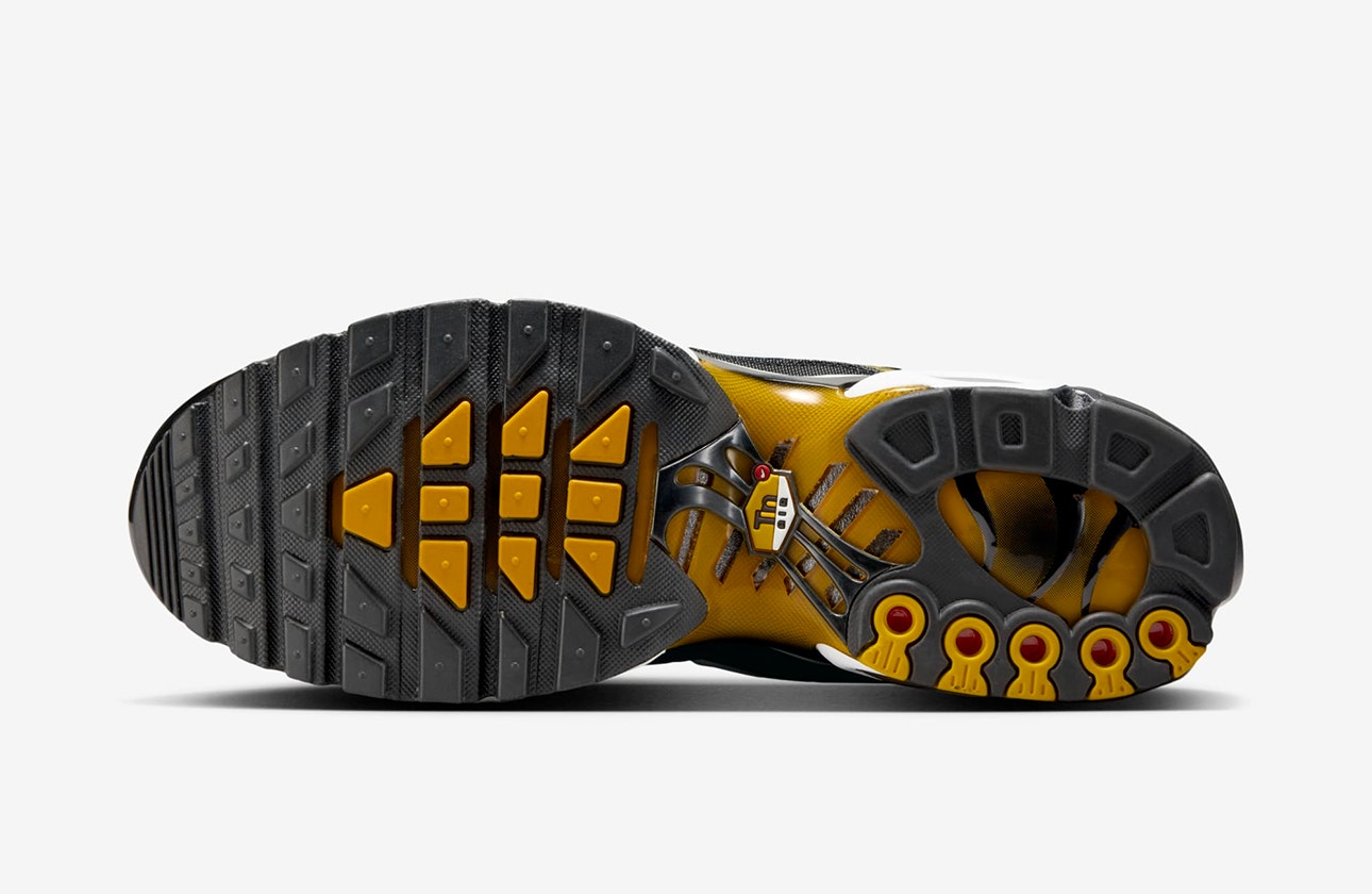 Nike Air Max Plus "University Gold"
