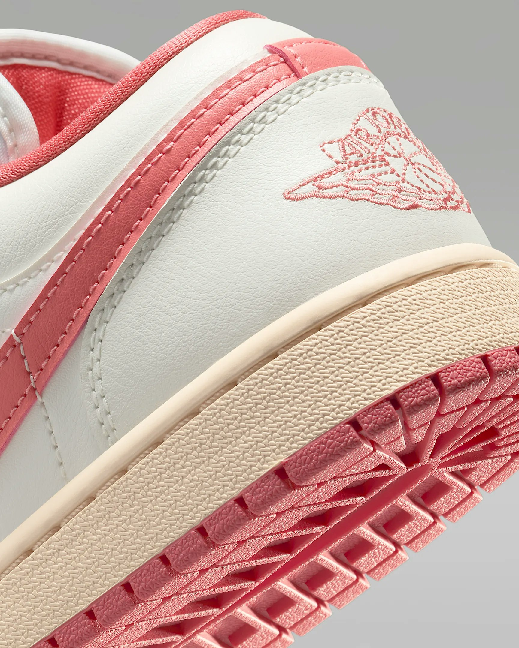 Air Jordan 1 Low "Pink Salt"