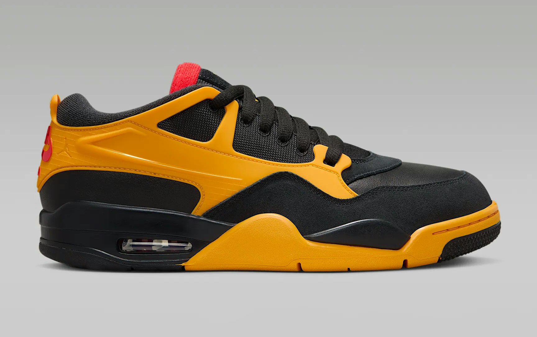 Air Jordan 4 RM "Bruce Lee"