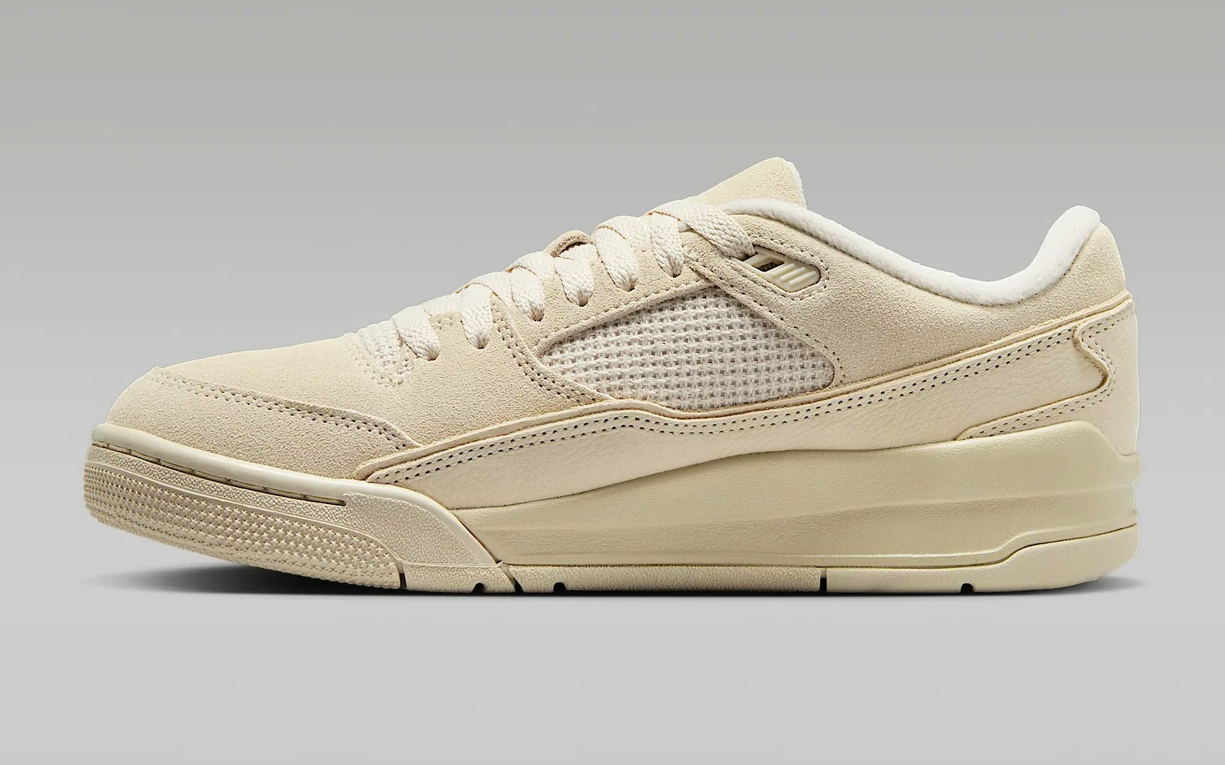 Jordan Flight Court "Light Legend Brown"