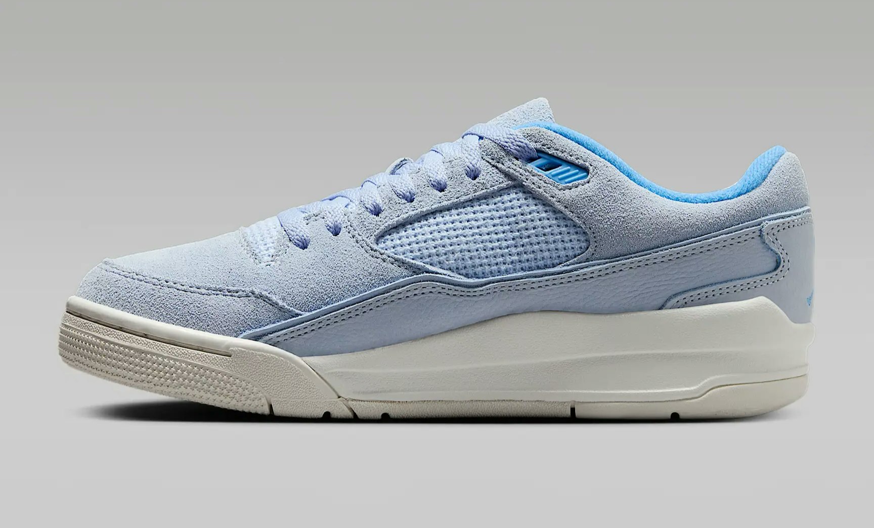 Jordan Flight Court "Hydrogen Blue"