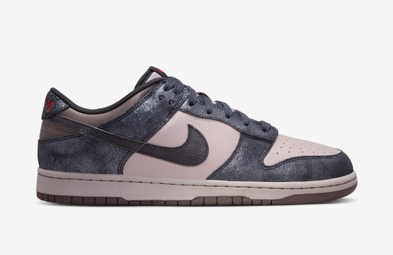 Nike Dunk Low QS "CBGB"