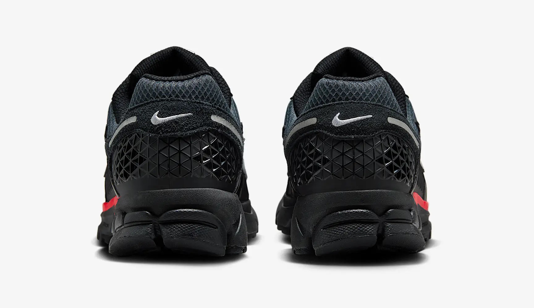 Nike Zoom Vomero 5 "Bred"