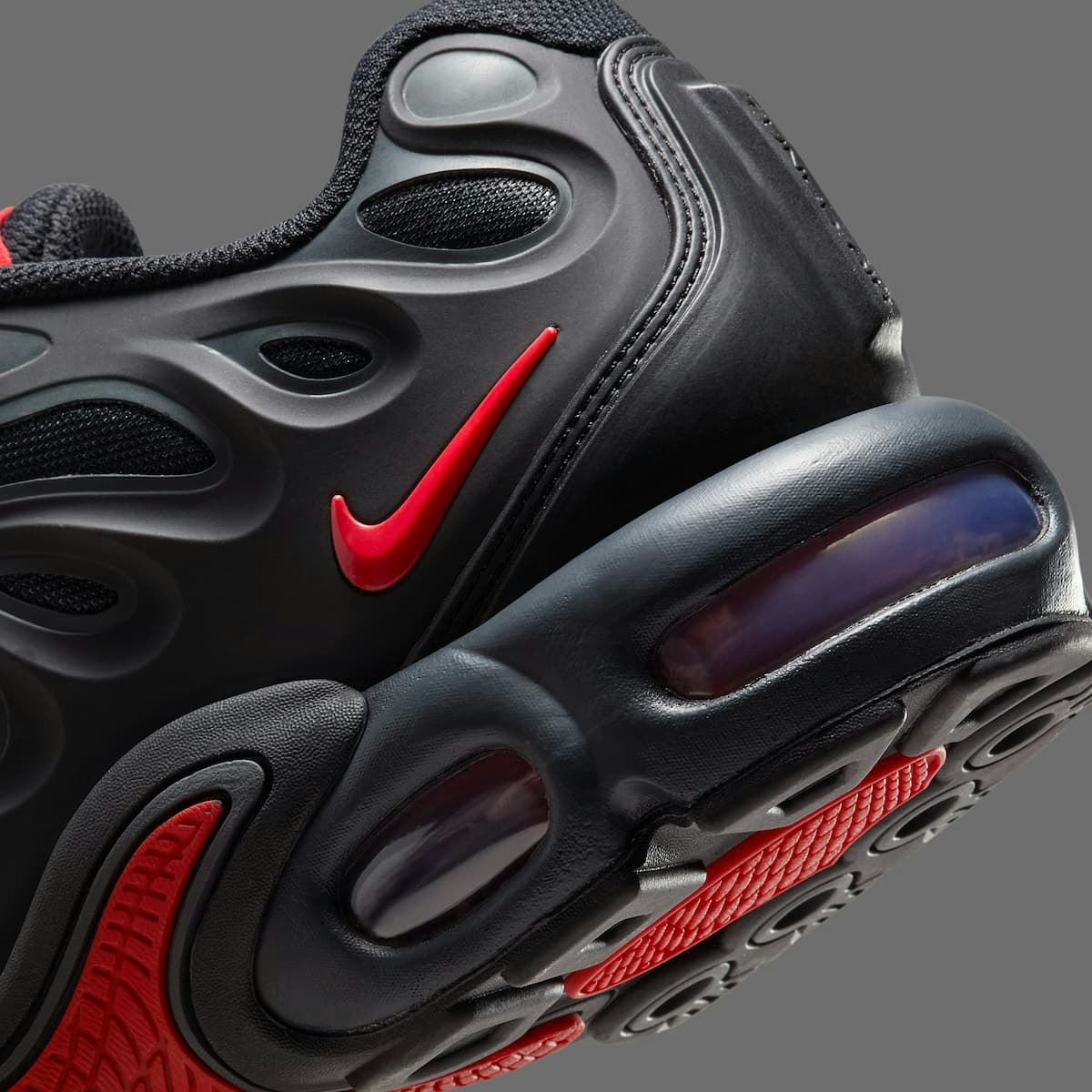 Nike Air Max Plus Drift "Bred"
